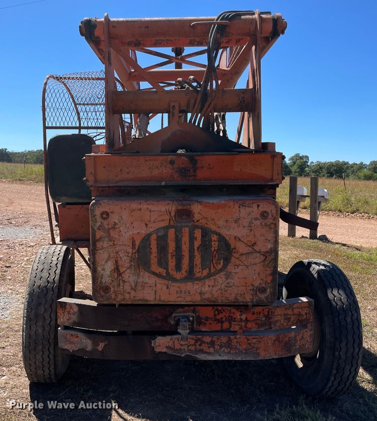 image for item JQ9515 1969 Lull 7C2-31  forklift