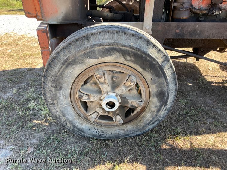 image for item JQ9515 1969 Lull 7C2-31  forklift