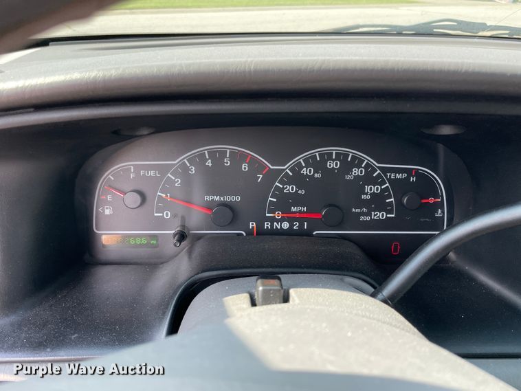 image for item JQ9521 2002 Ford Windstar  van