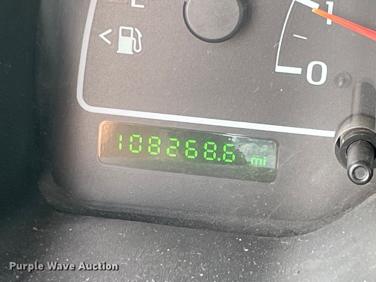 image for item JQ9521 2002 Ford Windstar  van