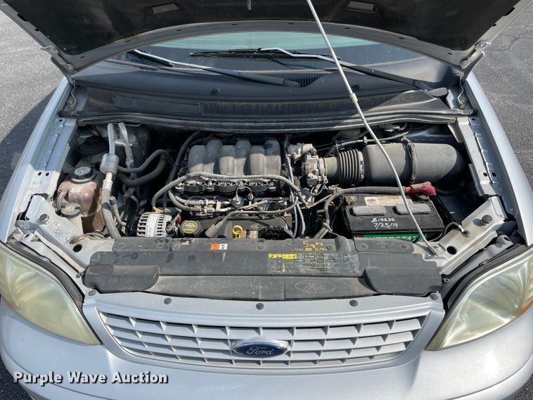 image for item JQ9521 2002 Ford Windstar  van