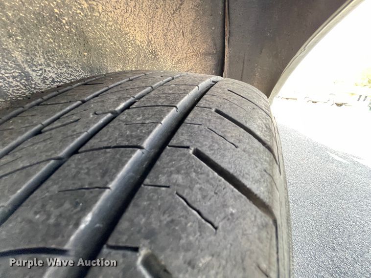 image for item JQ9521 2002 Ford Windstar  van