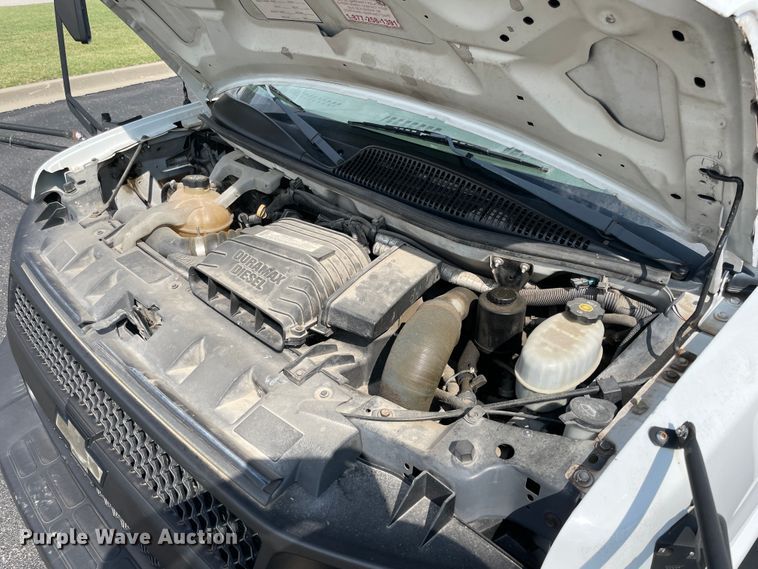 image for item JQ9522 2007 Chevrolet Express G3500  shuttle bus