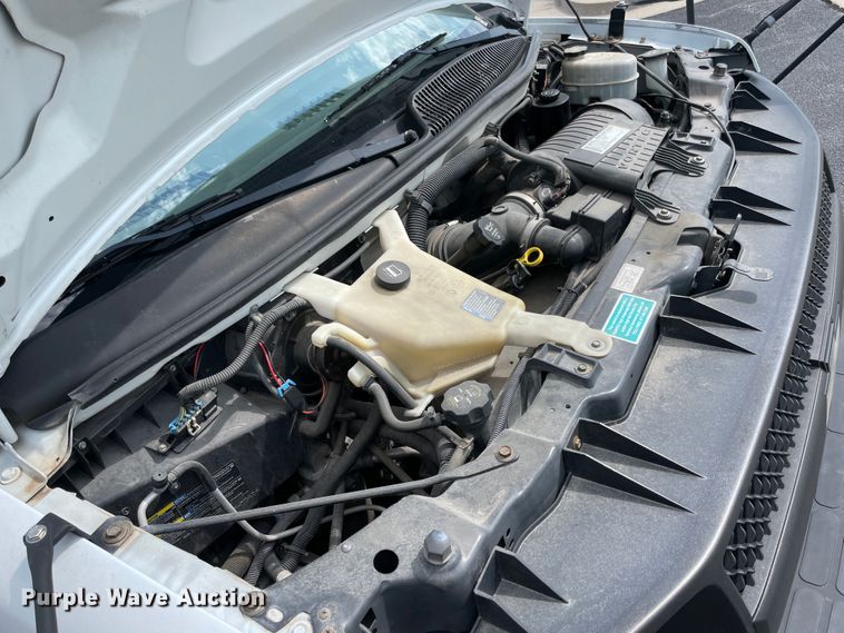 image for item JQ9524 2009 Chevrolet Express 3500  shuttle bus