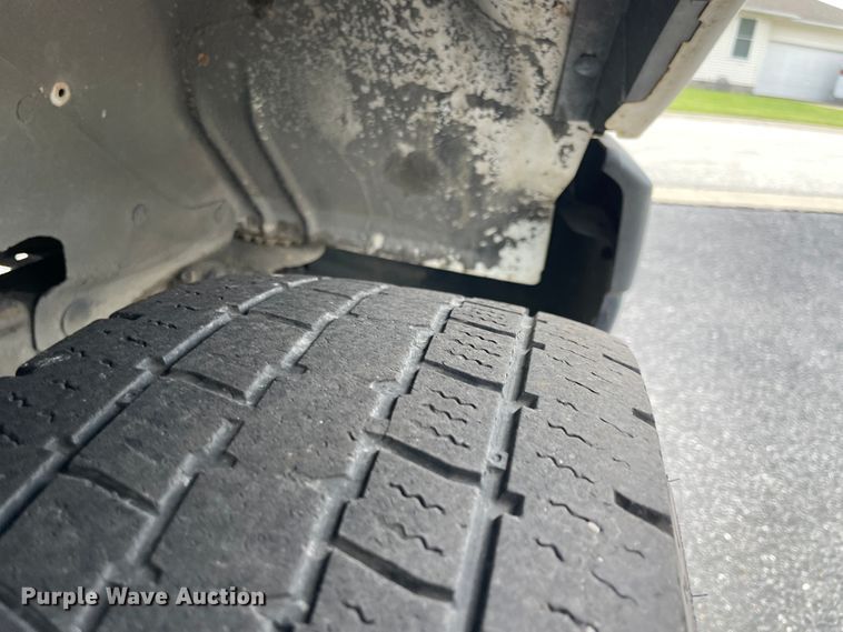 image for item JQ9524 2009 Chevrolet Express 3500  shuttle bus