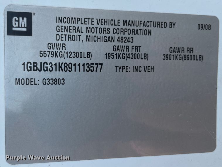 image for item JQ9524 2009 Chevrolet Express 3500  shuttle bus