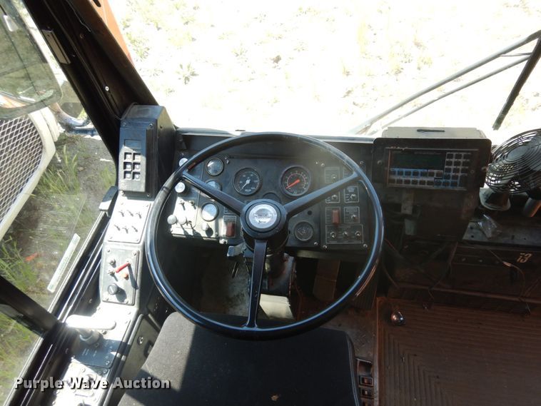 image for item JZ9904 1997 Gillig C21A096N4  transit bus