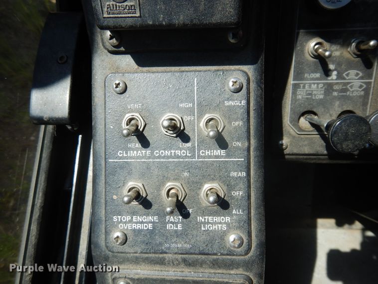 image for item JZ9904 1997 Gillig C21A096N4  transit bus