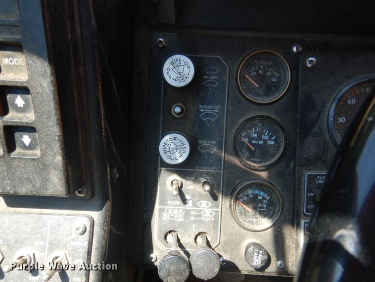 image for item JZ9904 1997 Gillig C21A096N4  transit bus