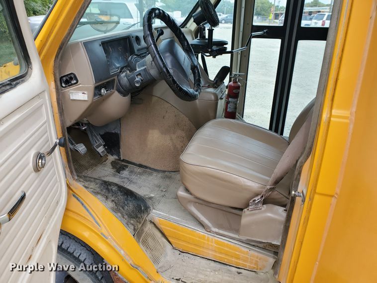 image for item KC9573 1996 Chevrolet C30 Bluebird  school bus