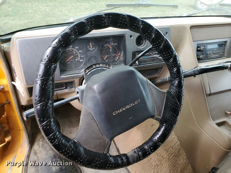 image for item KC9573 1996 Chevrolet C30 Bluebird  school bus