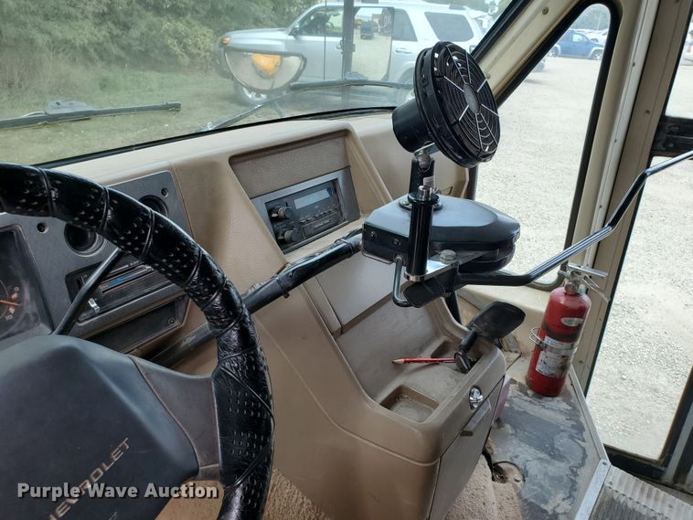 image for item KC9573 1996 Chevrolet C30 Bluebird  school bus