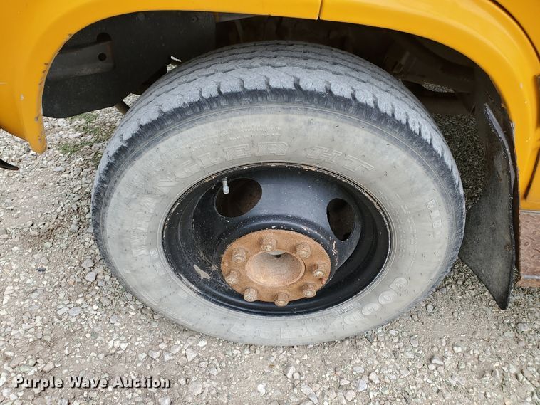 image for item KC9573 1996 Chevrolet C30 Bluebird  school bus