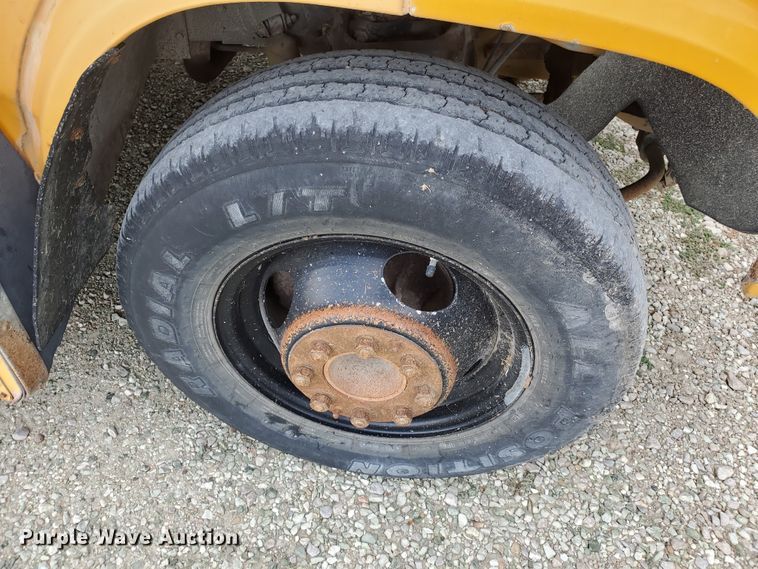 image for item KC9573 1996 Chevrolet C30 Bluebird  school bus