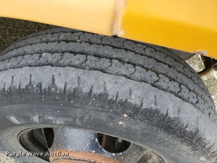 image for item KC9573 1996 Chevrolet C30 Bluebird  school bus