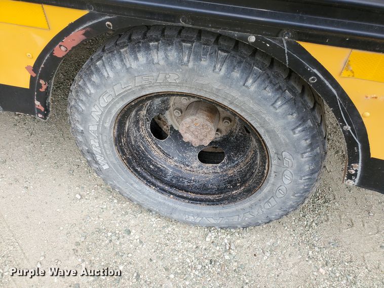 image for item KC9573 1996 Chevrolet C30 Bluebird  school bus