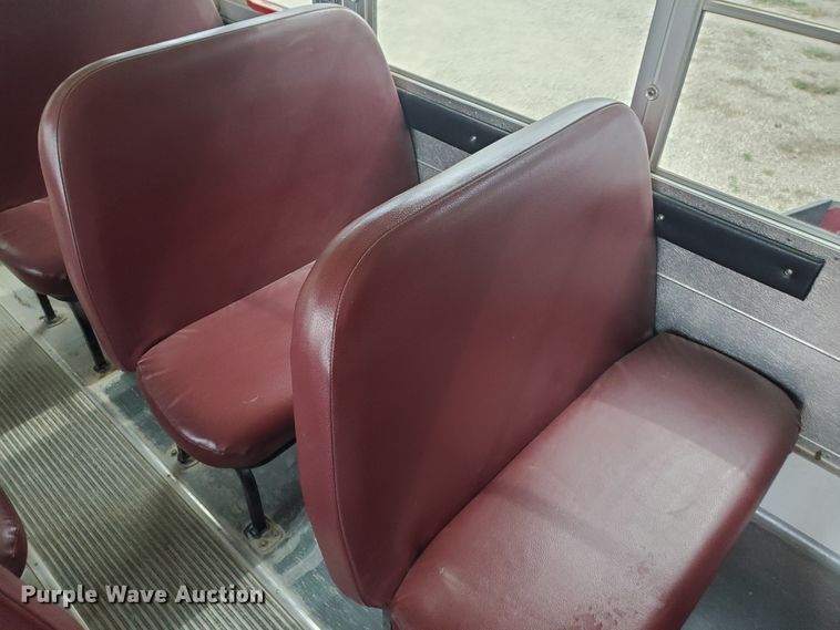 image for item KC9576 2005 Ford E450 Bluebird  school bus