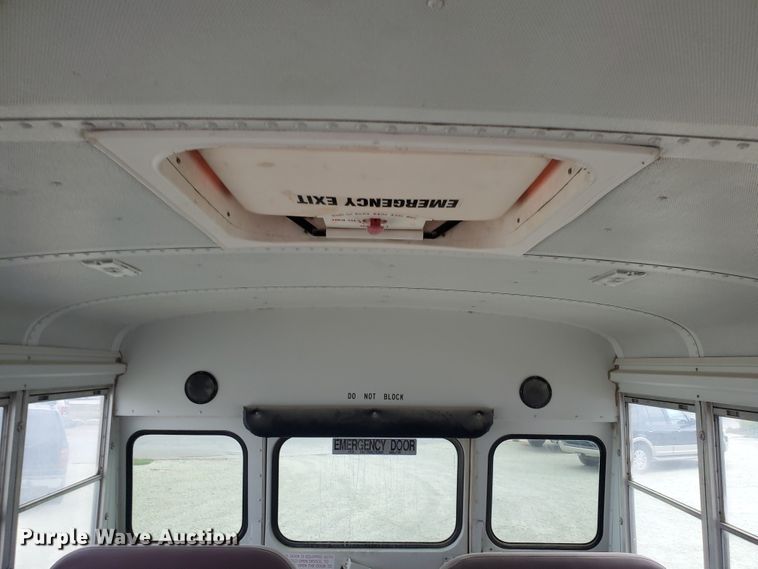 image for item KC9576 2005 Ford E450 Bluebird  school bus