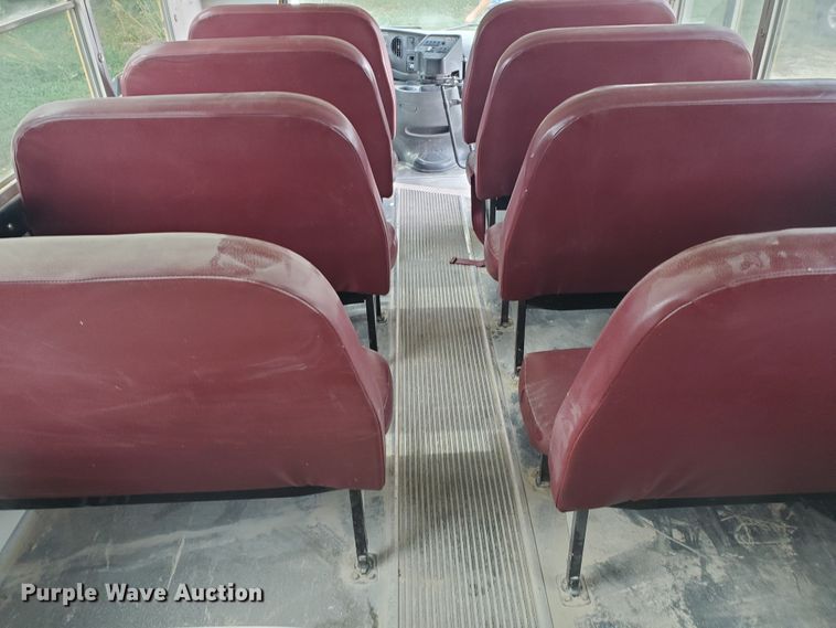 image for item KC9576 2005 Ford E450 Bluebird  school bus