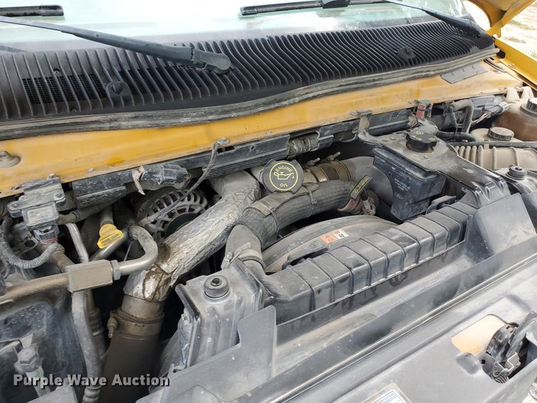 image for item KC9576 2005 Ford E450 Bluebird  school bus