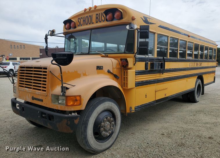 image for item KC9577 1995 International 3800  school bus