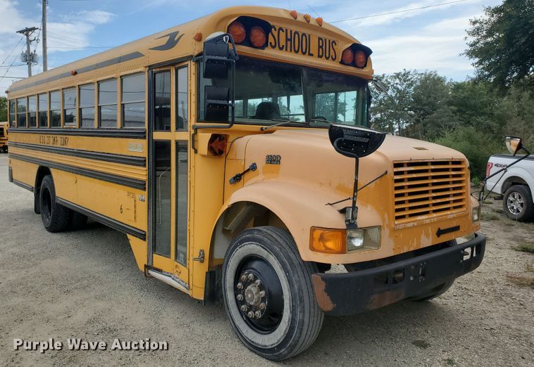 image for item KC9577 1995 International 3800  school bus
