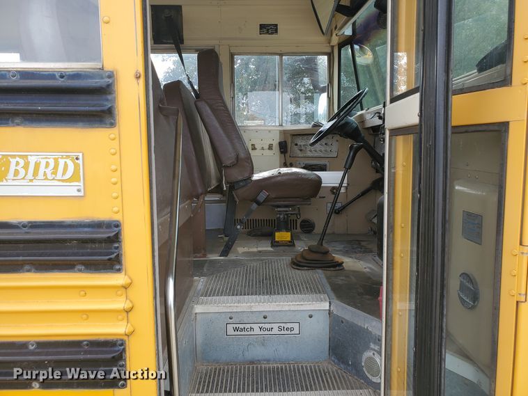 image for item KC9577 1995 International 3800  school bus