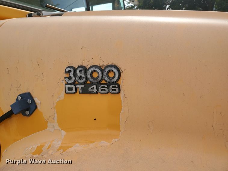 image for item KC9577 1995 International 3800  school bus