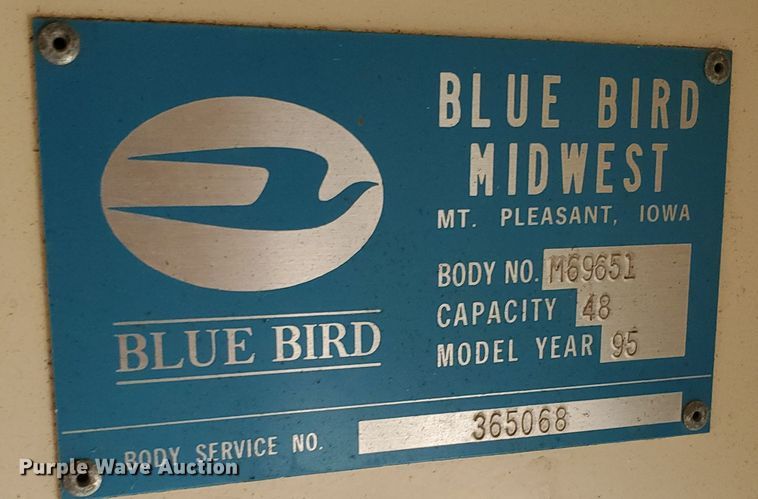 image for item KC9577 1995 International 3800  school bus