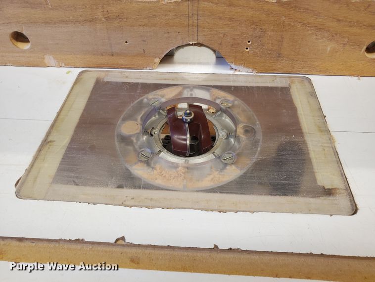 image for item KC9590 Makita 3612C  router table