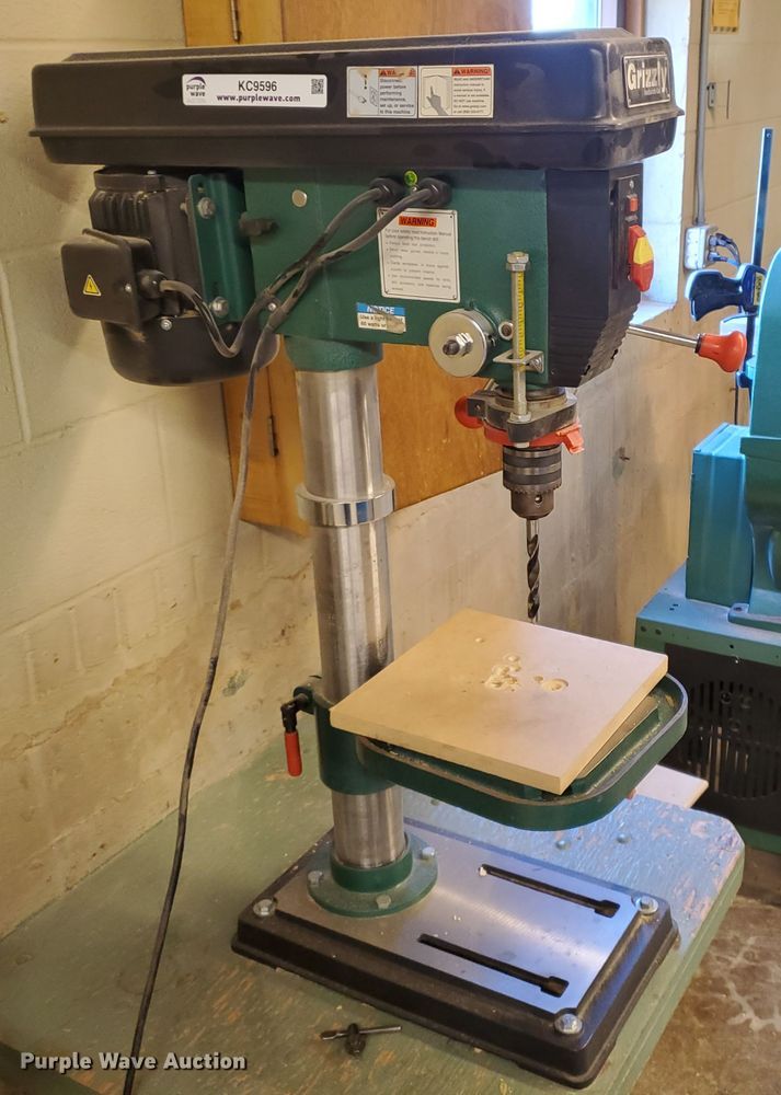 image for item KC9596 2013 Grizzly G7943  drill press