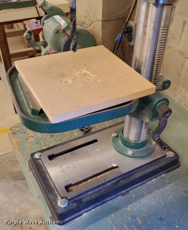 image for item KC9596 2013 Grizzly G7943  drill press
