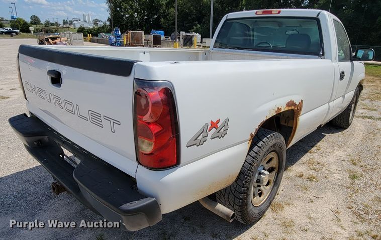 image for item KD9577 2005 Chevrolet Silverado 1500  pickup truck