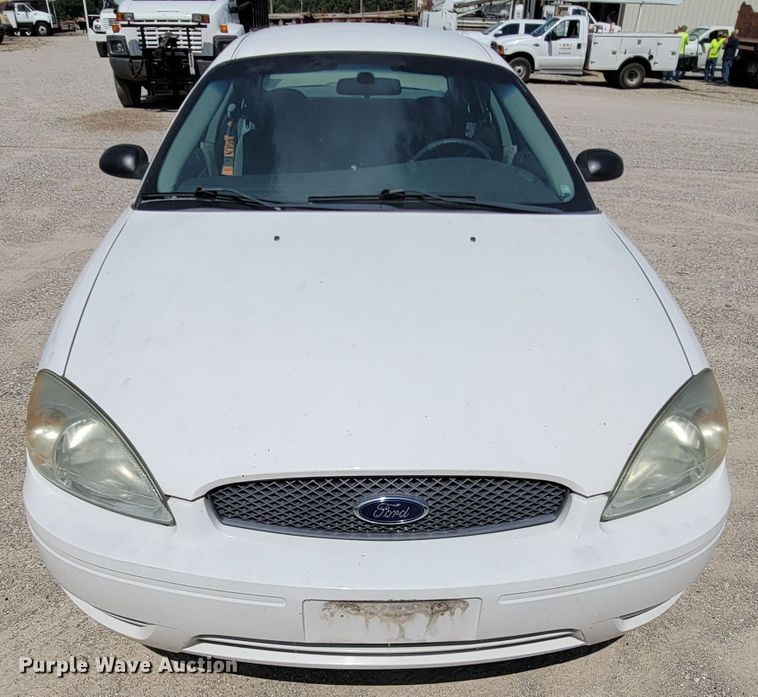image for item KD9578 2006 Ford Taurus
