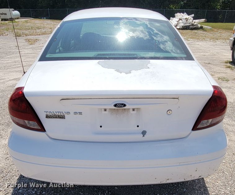 image for item KD9578 2006 Ford Taurus