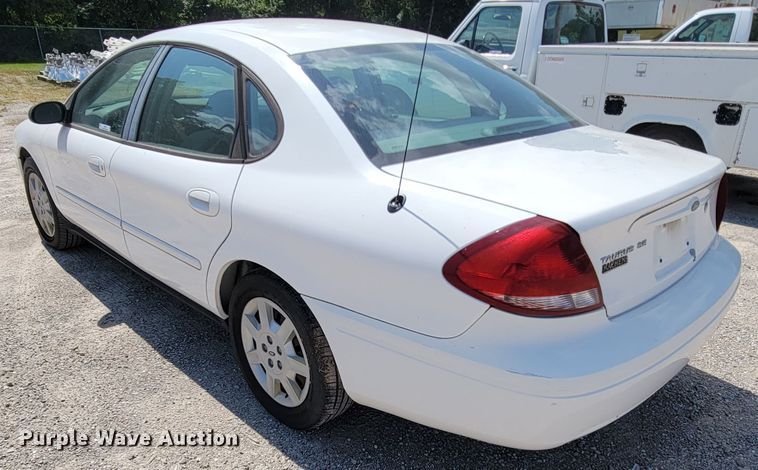 image for item KD9578 2006 Ford Taurus