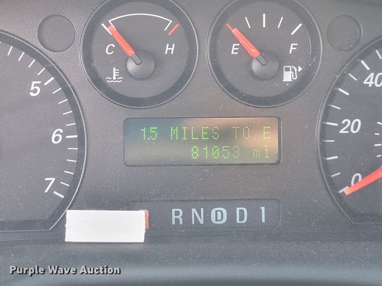 image for item KD9578 2006 Ford Taurus