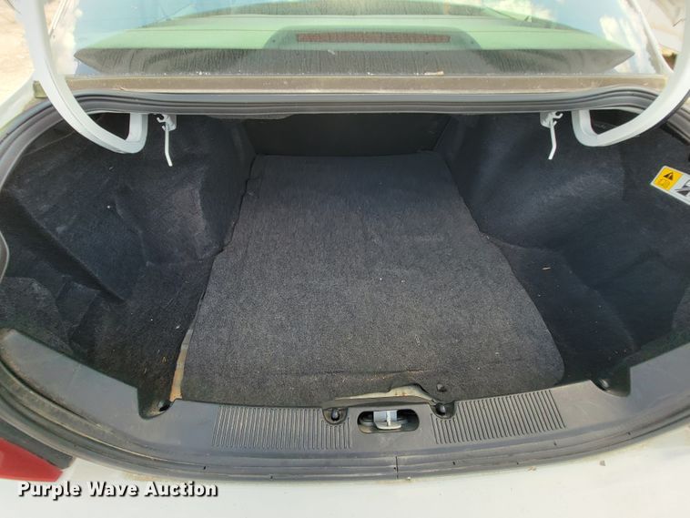 image for item KD9578 2006 Ford Taurus