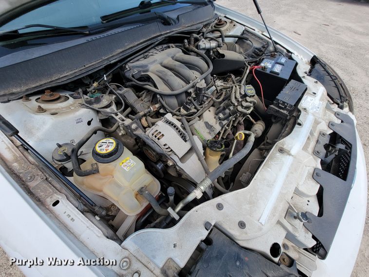 image for item KD9578 2006 Ford Taurus