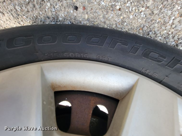 image for item KD9578 2006 Ford Taurus