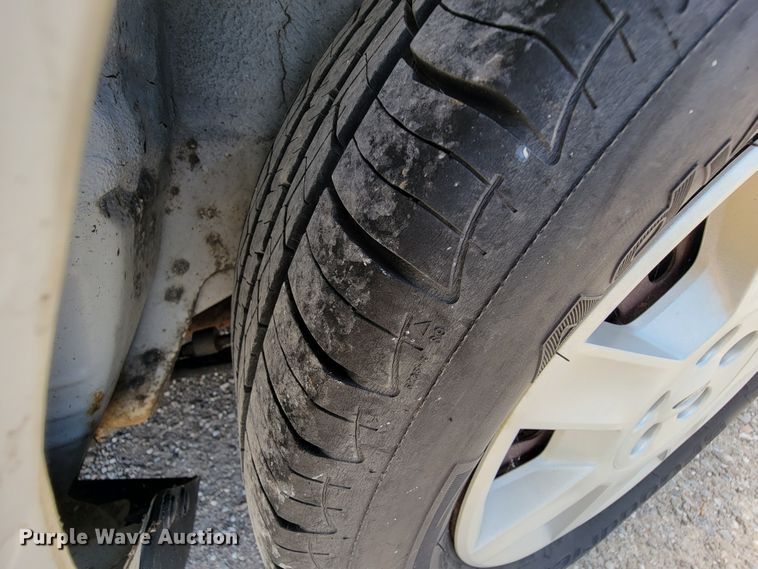 image for item KD9578 2006 Ford Taurus