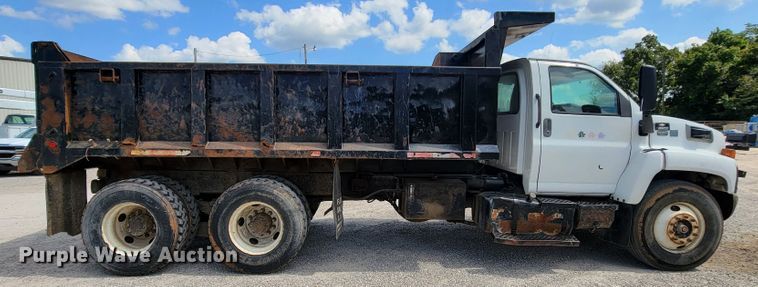 image for item KD9579 2006 Chevrolet C8500  dump truck