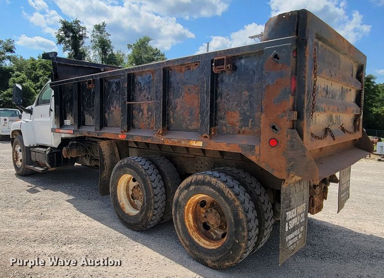image for item KD9579 2006 Chevrolet C8500  dump truck