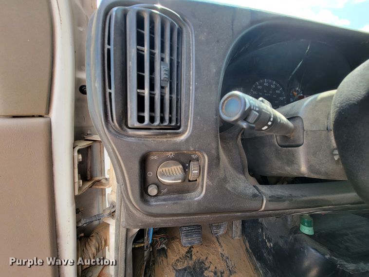 image for item KD9579 2006 Chevrolet C8500  dump truck