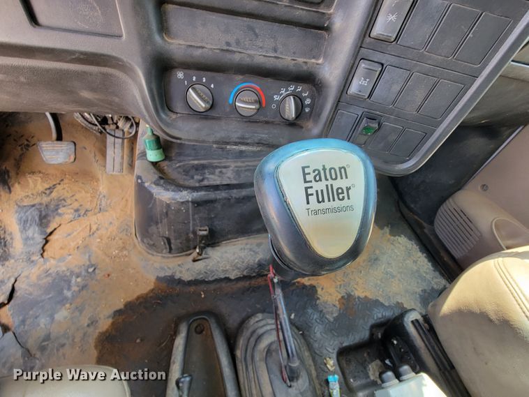 image for item KD9579 2006 Chevrolet C8500  dump truck