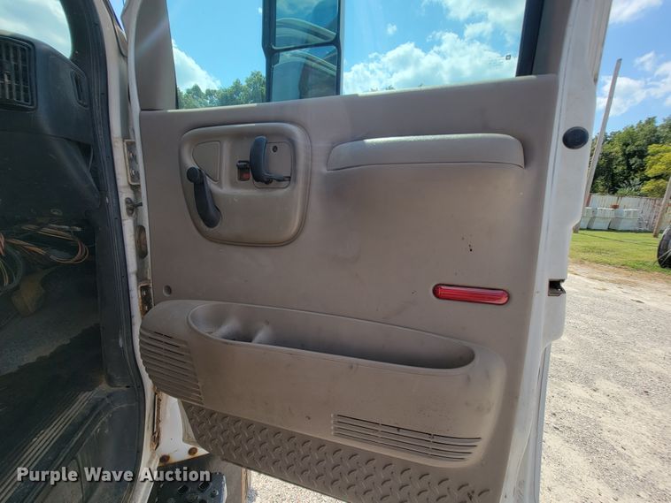 image for item KD9579 2006 Chevrolet C8500  dump truck