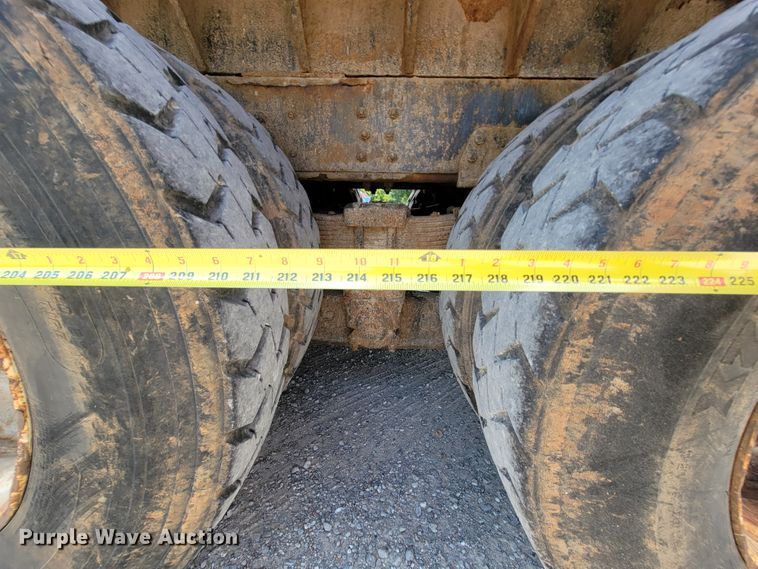 image for item KD9579 2006 Chevrolet C8500  dump truck