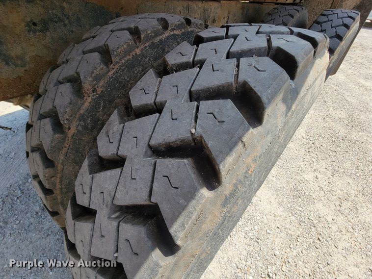 image for item KD9579 2006 Chevrolet C8500  dump truck