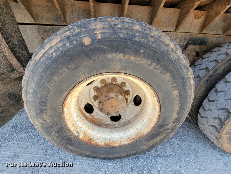 image for item KD9579 2006 Chevrolet C8500  dump truck