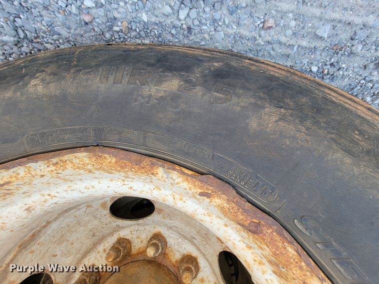 image for item KD9579 2006 Chevrolet C8500  dump truck